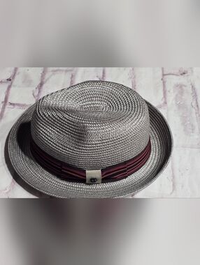 Silver Men’s Straw Fedora with Burgundy Accent